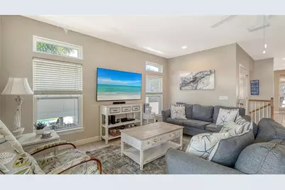 221 17th Street N, Bradenton Beach, FL 34217 - Photo 22