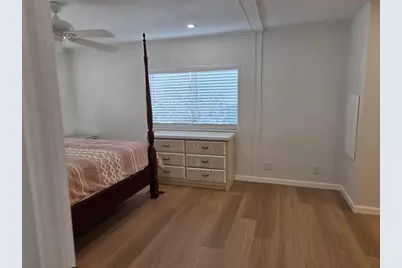 3235 Sweet Bay Terrace, Sarasota, FL 34237 - Photo 26