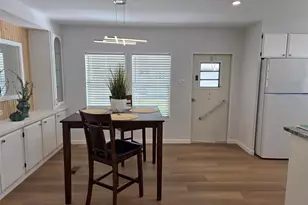 3235 Sweet Bay Terrace, Sarasota, FL 34237 - Photo 14