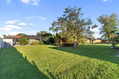 466 Sunnyside Drive, Venice, FL 34293 - Photo 18