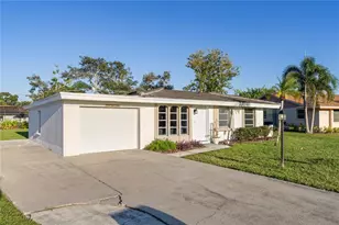 466 Sunnyside Dr, Venice, FL 34293 - Photo 2