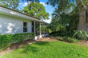 5621 Garden Lakes Dr, Bradenton, FL 34203 - Photo 30