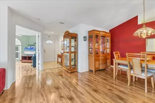 5459 Kelly Dr, Sarasota, FL 34233 - Photo 4