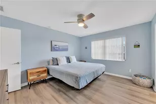 2401 Riverbluff Pkwy, Sarasota, FL 34231 - Photo 22