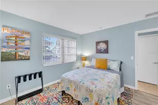 2401 Riverbluff Pkwy, Sarasota, FL 34231 - Photo 26