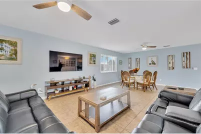 2401 Riverbluff Parkway #V240, Sarasota, FL 34231 - Photo 4