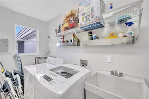 2401 Riverbluff Pkwy, Sarasota, FL 34231 - Photo 30