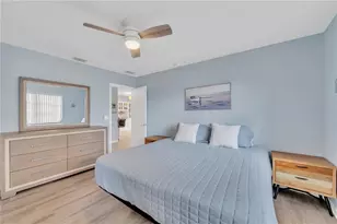 2401 Riverbluff Pkwy, Sarasota, FL 34231 - Photo 24