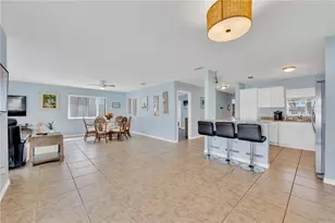 2401 Riverbluff Pkwy, Sarasota, FL 34231 - Photo 10