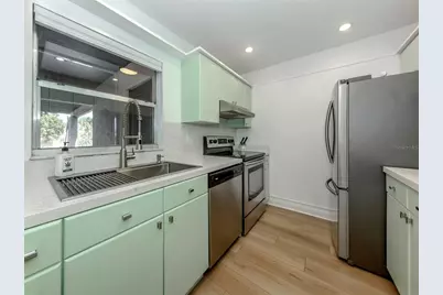 3208 Ramblewood Drive N, Sarasota, FL 34237 - Photo 12