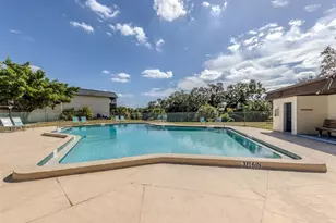 3208 Ramblewood Dr N, Sarasota, FL 34237 - Photo 32