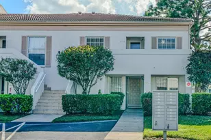 5242 Wedgewood Ln, Sarasota, FL 34235 - Photo 2