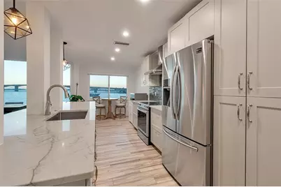 226 Golden Gate Point #21, Sarasota, FL 34236 - Photo 14