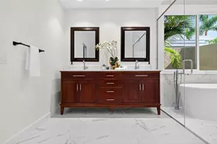 3488 Mistletoe Ln, Longboat Key, FL 34228 - Photo 36