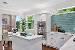 3488 Mistletoe Ln, Longboat Key, FL 34228 - Photo 16