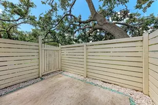 2237 Circlewood Dr, Sarasota, FL 34231 - Photo 22