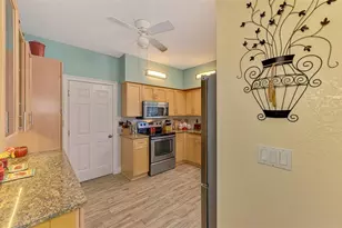 6546 Fairway Gardens Dr, Bradenton, FL 34203 - Photo 16