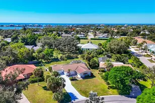 2321 Goya Dr, Nokomis, FL 34275 - Photo 4