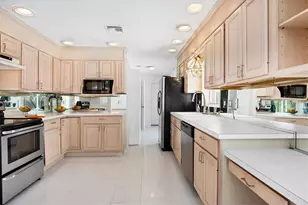 2321 Goya Dr, Nokomis, FL 34275 - Photo 14