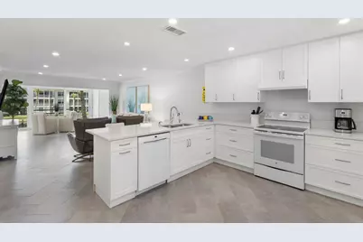 4390 Exeter Drive #206, Longboat Key, FL 34228 - Photo 12