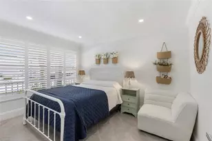 4390 Exeter Dr, Longboat Key, FL 34228 - Photo 22