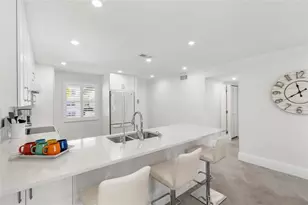 4390 Exeter Dr, Longboat Key, FL 34228 - Photo 12