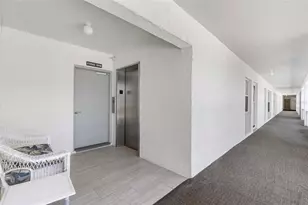 4390 Exeter Dr, Longboat Key, FL 34228 - Photo 48