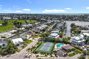 620 North Point Dr, Holmes Beach, FL 34217 - Photo 76