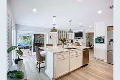 620 North Point Drive, Holmes Beach, FL 34217 - Photo 16