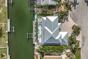 620 North Point Dr, Holmes Beach, FL 34217 - Photo 62