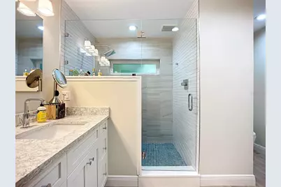 620 North Point Drive, Holmes Beach, FL 34217 - Photo 34