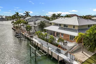 620 North Point Dr, Holmes Beach, FL 34217 - Photo 58