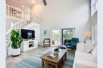 620 North Point Drive, Holmes Beach, FL 34217 - Photo 6