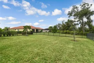 10015 Marbella Dr, Bradenton, FL 34211 - Photo 24