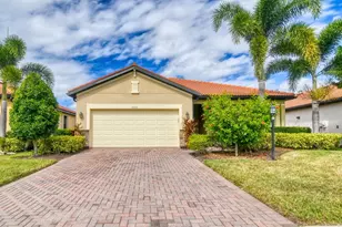 10015 Marbella Dr, Bradenton, FL 34211 - Photo 4