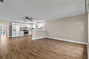 2380 Bay St, Sarasota, FL 34237 - Photo 10