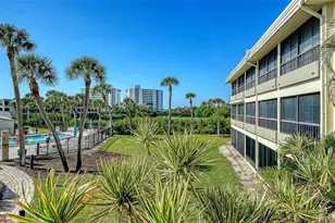 199 Whispering Sands Dr, Sarasota, FL 34242 - Photo 16