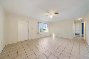 5321 Foxwood Dr, Sarasota, FL 34232 - Photo 6