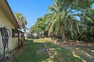 5321 Foxwood Dr, Sarasota, FL 34232 - Photo 28