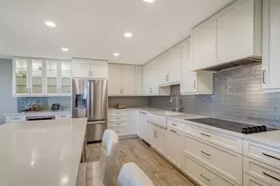 2295 Gulf of Mexico Dr, Longboat Key, FL 34228 - Photo 20