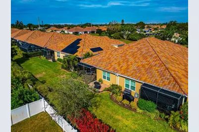 6907 Costa Bella Drive, Bradenton, FL 34209 - Photo 32