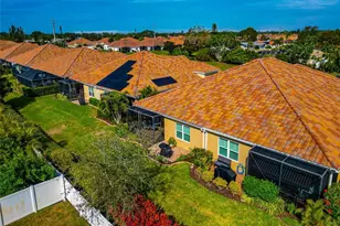 6907 Costa Bella Dr, Bradenton, FL 34209 - Photo 32