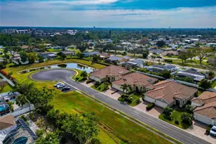 6907 Costa Bella Dr, Bradenton, FL 34209 - Photo 34