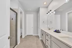 20520 Bandera Pl, Venice, FL 34293 - Photo 24