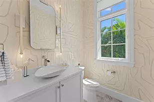 5840 Gulf of Mexico Dr, Longboat Key, FL 34228 - Photo 28