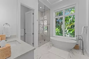 5840 Gulf of Mexico Dr, Longboat Key, FL 34228 - Photo 22