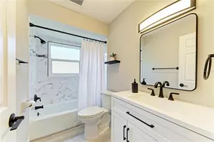 3645 Calliandra Dr, Sarasota, FL 34232 - Photo 22