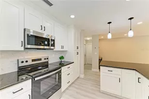 3645 Calliandra Dr, Sarasota, FL 34232 - Photo 12