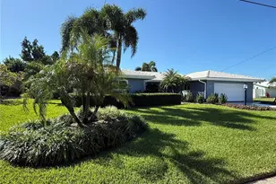 5569 Contento Dr, Sarasota, FL 34242 - Photo 1