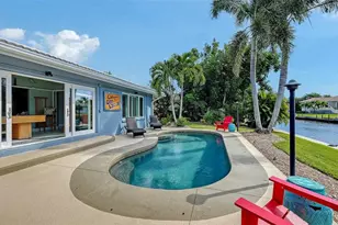 5569 Contento Dr, Sarasota, FL 34242 - Photo 54